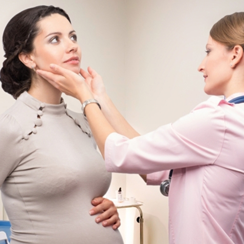 Hipertireoidismo na gravidez aumenta o risco de pré-eclâmpsia